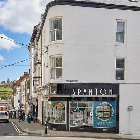 Host & - The Lealholm At Brunswick Whitby