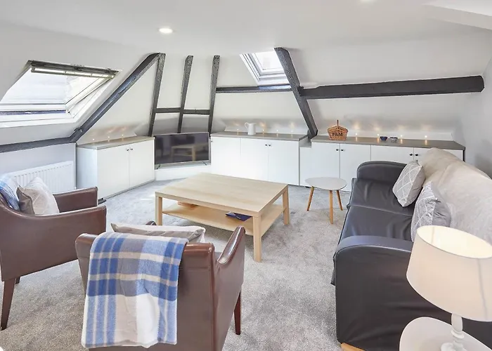 Host & - The Lealholm At Brunswick Whitby